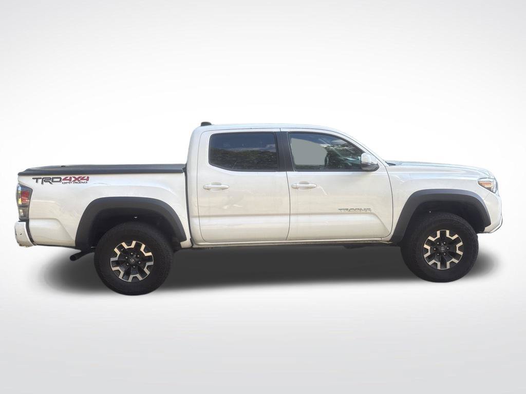 Used 2023 Toyota Tacoma TRD Off-Road w/ Technology Package AWD/4WD image 12