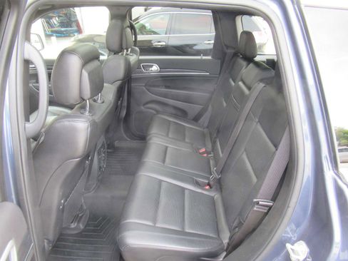 Used 2020 Jeep Grand Cherokee Limited w/ Luxury Group II AWD/4WD image 43