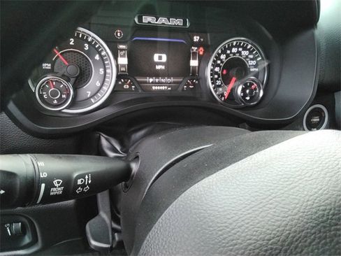 Used 2023 RAM 1500 Big Horn image 26