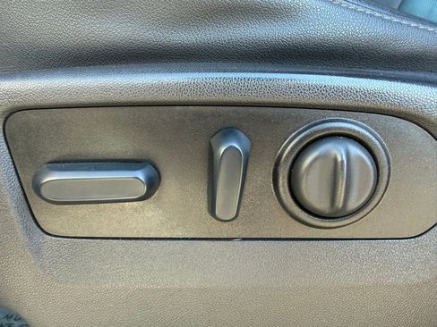 Used 2023 Chevrolet Silverado 2500 LTZ image 20