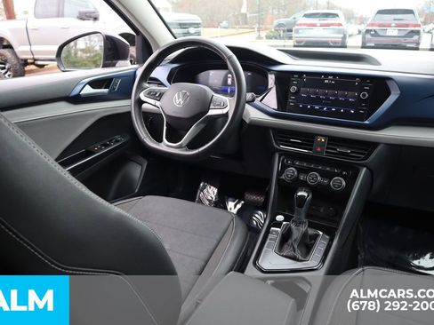 Used 2024 Volkswagen Taos SE image 28