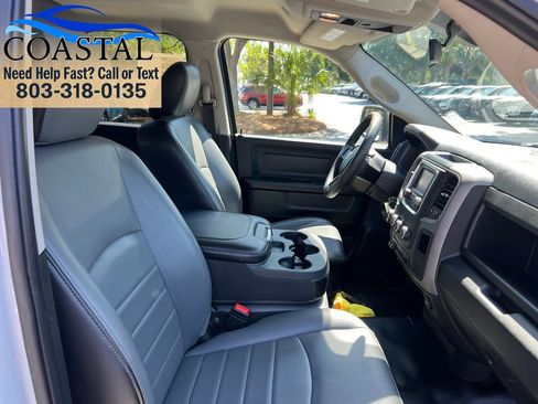 Used 2023 RAM 1500 Tradesman w/ Chrome Appearance Group RWD image 21