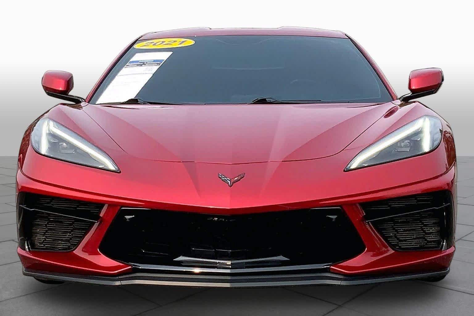 Used 2021 Chevrolet Corvette Stingray Preferred Cpe w/ Z51 Performance Package RWD image 4