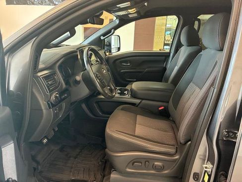 Used 2024 Nissan Titan SV w/ SV Convenience Package AWD/4WD image 13
