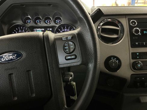 Used 2015 Ford F250 XLT w/ XLT Premium Package image 11