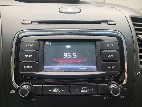 Used 2017 Kia Forte LX w/ LX Popular Package image 25