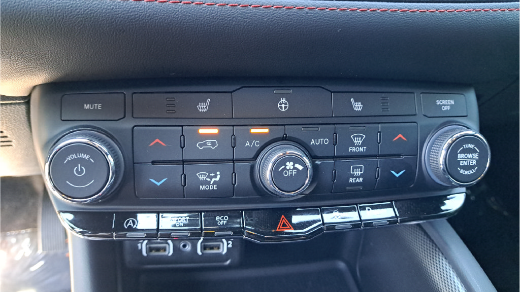 Used 2025 Dodge Durango GT w/ Blacktop Package AWD/4WD image 21