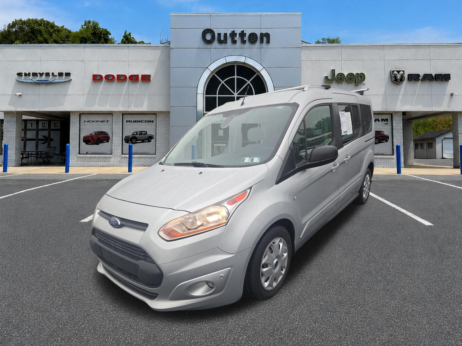 Used 2017 Ford Transit Connect XLT FWD image 8