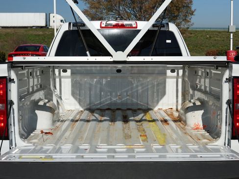 Used 2021 Chevrolet Colorado LT w/ Fleet Safety Package image 32