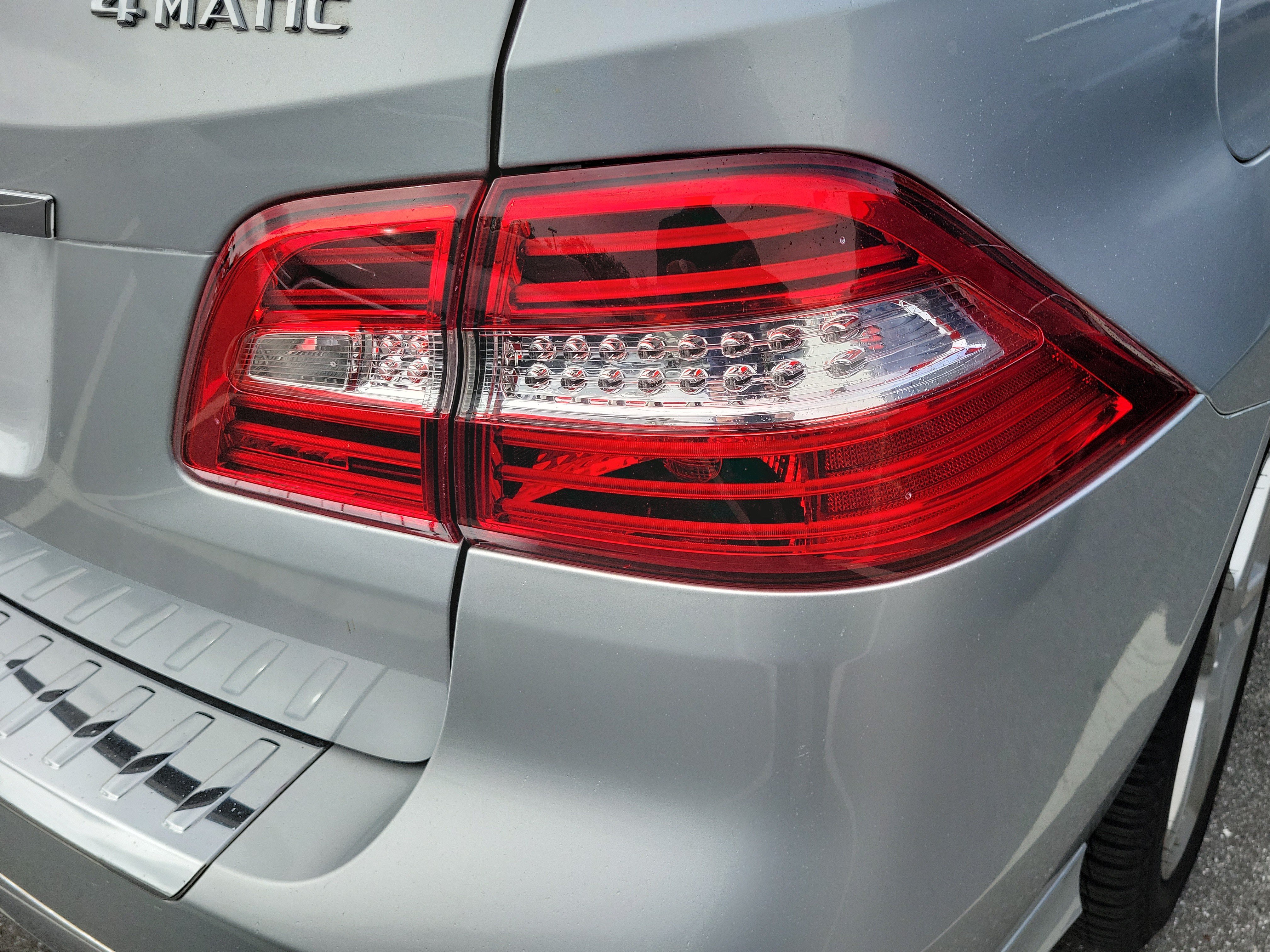 Used 2014 Mercedes-Benz ML 550 4MATIC image 11