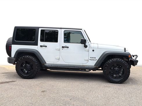 Used 2017 Jeep Wrangler Unlimited Sport w/ Quick Order Package 24S AWD/4WD image 20