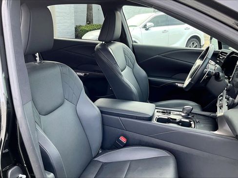 Used 2024 Lexus RX 350h image 8