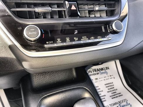 Used 2024 Toyota Corolla LE image 19