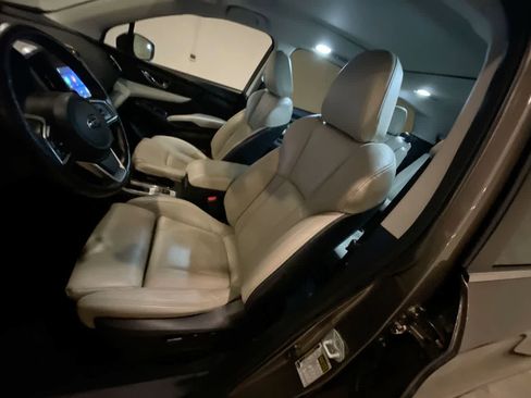 Used 2022 Subaru Ascent Limited w/ Technology Package image 11