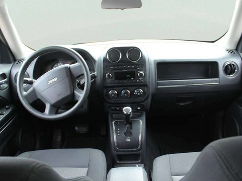 Used 2010 Jeep Patriot Sport AWD/4WD image 8