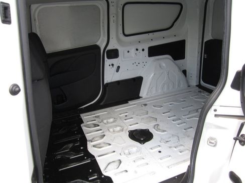 Used 2022 RAM ProMaster City Tradesman FWD image 8