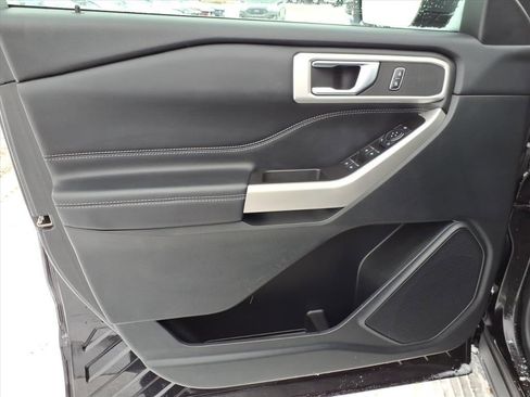 Certified 2022 Ford Explorer XLT image 15