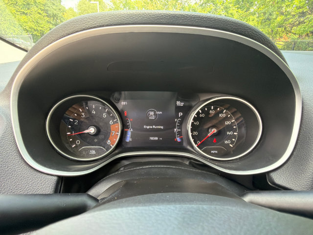 Used 2018 Jeep Compass Latitude w/ Popular Equipment Group AWD/4WD image 28