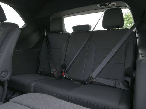 Used 2025 Buick Enclave Preferred FWD image 12