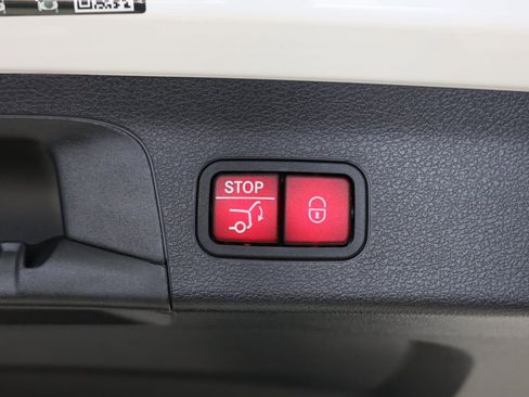 Used 2023 Mercedes-Benz GLS 580 4MATIC image 49