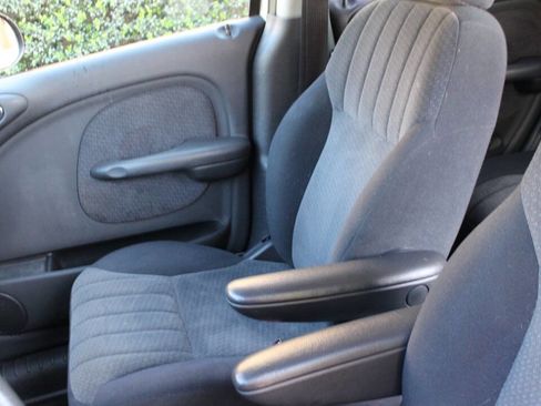 Used 2005 Chrysler PT Cruiser Touring image 22