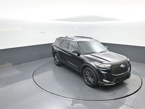 New 2026 Ford Explorer ST w/ Sun And Sound Package image 18