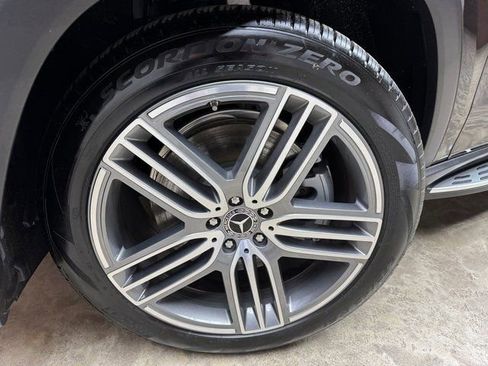 New 2026 Mercedes-Benz GLS 450 4MATIC image 27