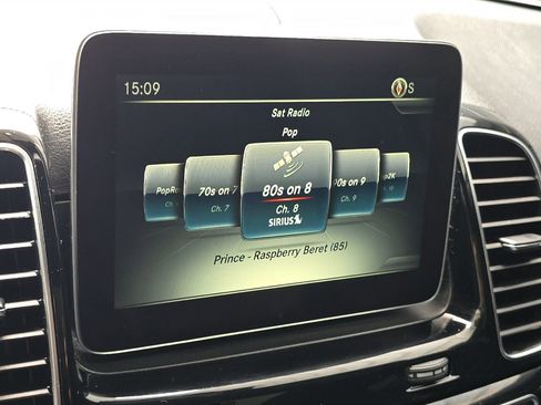 Used 2017 Mercedes-Benz GLE 350 4MATIC image 21