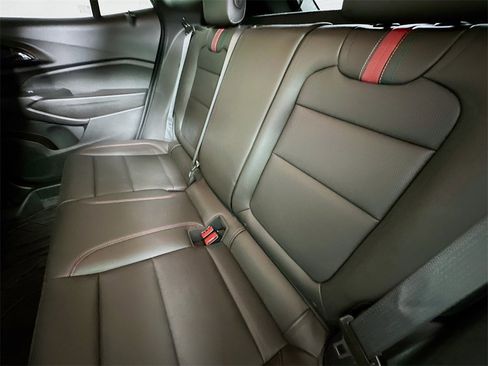 Used 2025 Chevrolet Trax RS w/ Driver Confidence Package image 4