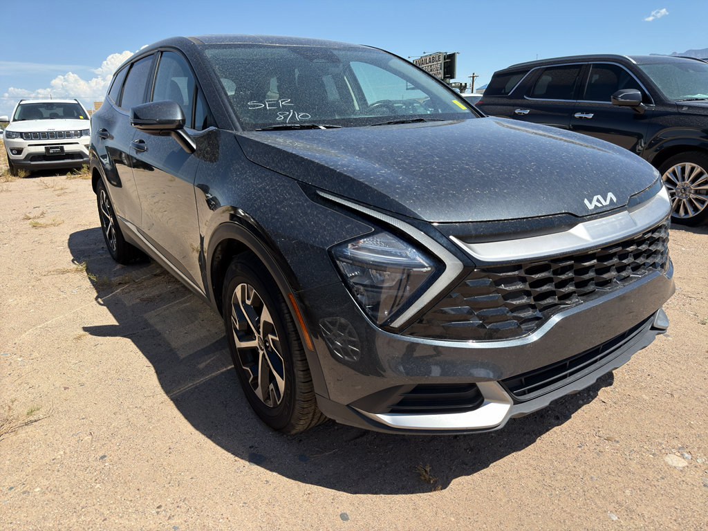 Used 2023 Kia Sportage EX FWD image 3