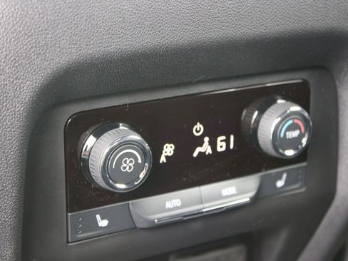 New 2026 Chevrolet Traverse RS w/ LPO, Floor Liner Package FWD image 26