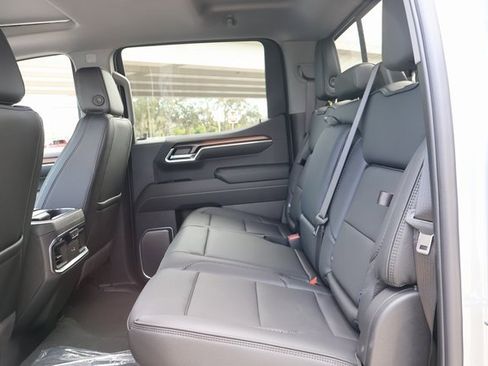 New 2026 GMC Sierra 1500 Denali w/ Denali Reserve Package image 13