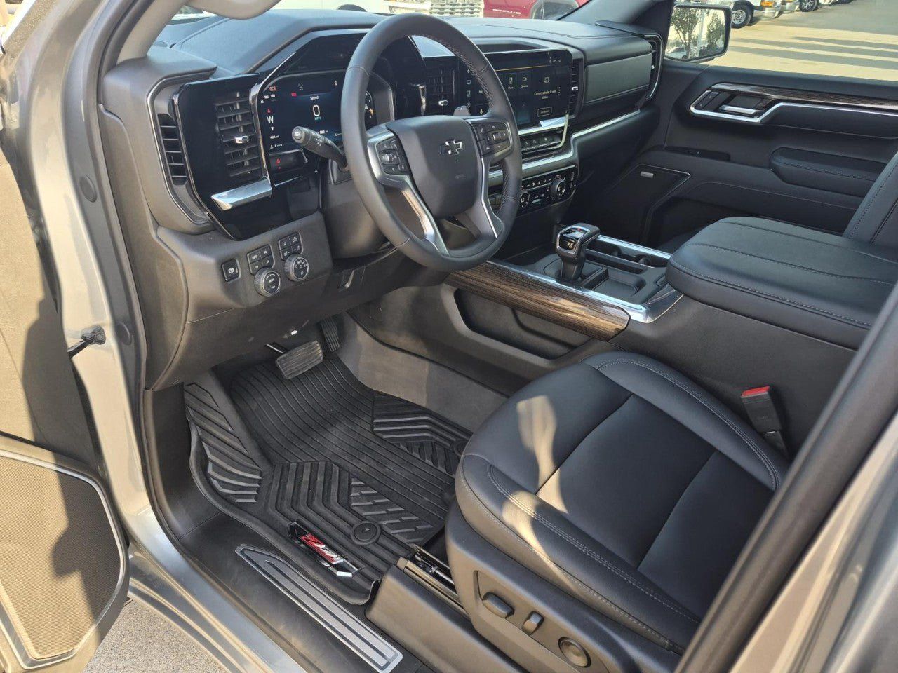 Certified 2026 Chevrolet Silverado 1500 RST AWD/4WD image 14