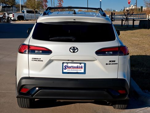 New 2026 Toyota Corolla Cross XSE image 5