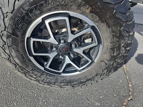 Used 2020 Jeep Wrangler Unlimited Rubicon w/ Steel Bumper Group image 37