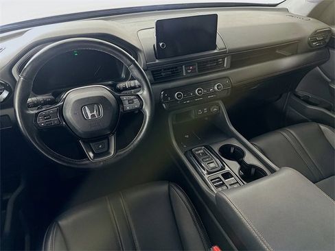 Certified 2023 Honda Pilot TrailSport image 32