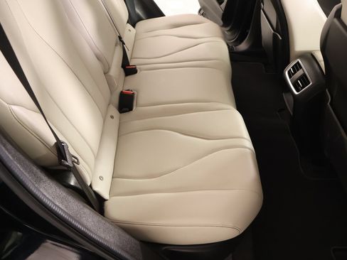 Used 2025 Acura RDX SH-AWD image 14
