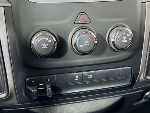 Used 2013 RAM 1500 Express AWD/4WD image 13