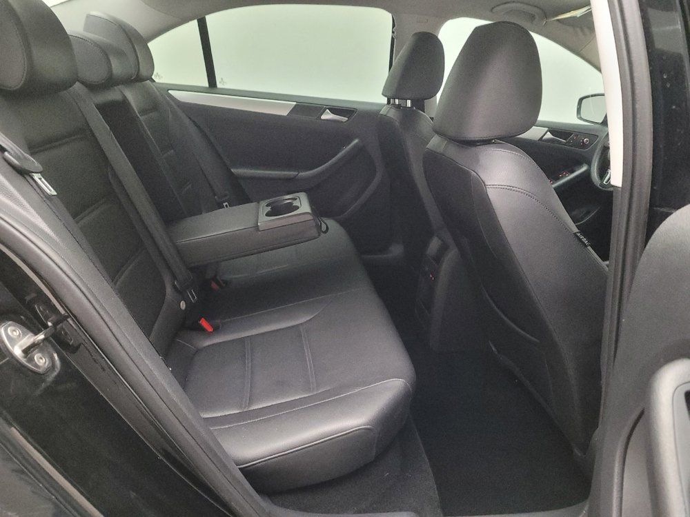 Used 2014 Volkswagen Jetta SE FWD image 19