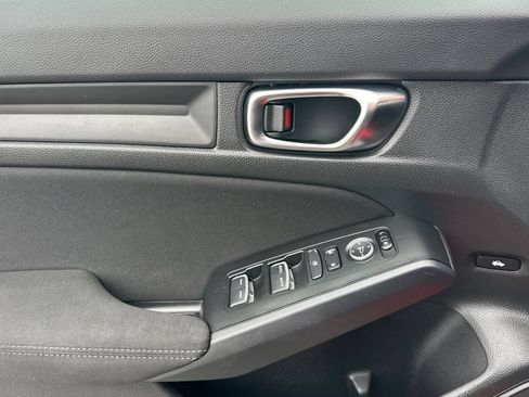 Used 2022 Honda Civic Sport image 11