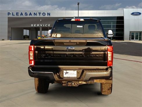 Used 2020 Ford F350 Lariat w/ Lariat Ultimate Package image 4