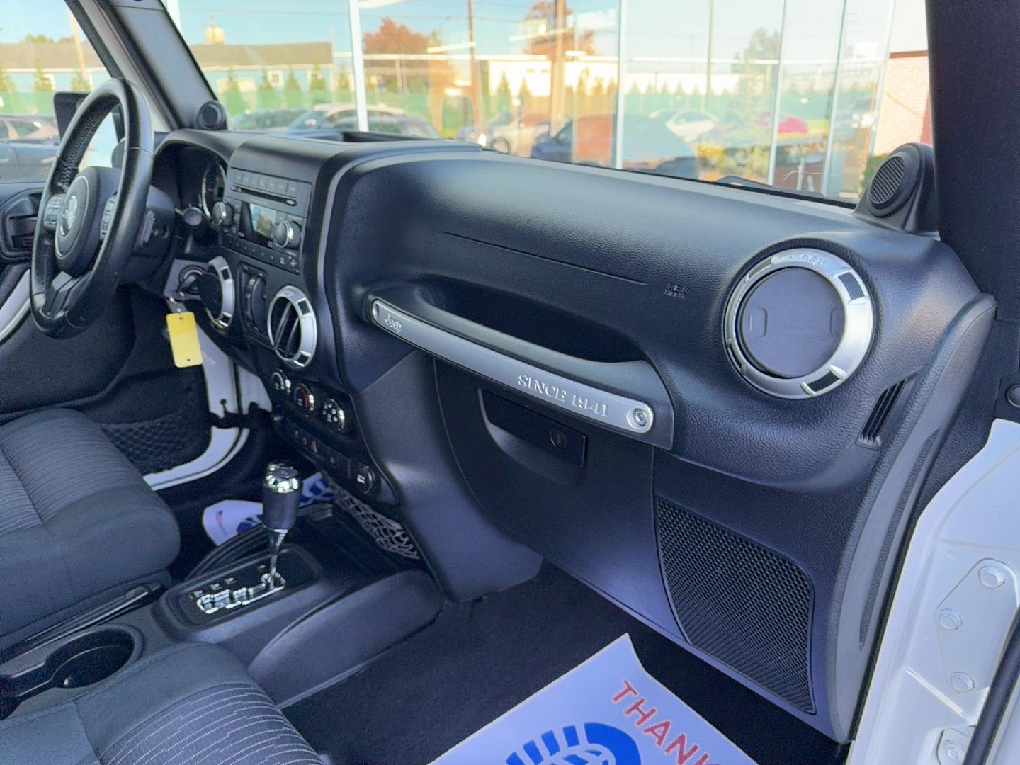 Used 2012 Jeep Wrangler Unlimited Sahara w/ Connectivity Group AWD/4WD image 17