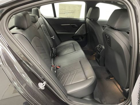 Used 2025 BMW 530i xDrive image 19