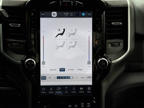 Used 2024 RAM 3500 Big Horn w/ Sport Appearance Package image 17