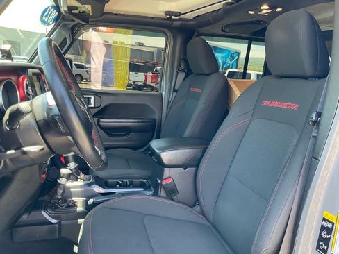 Used 2023 Jeep Wrangler Unlimited Rubicon w/ Cold Weather Group AWD/4WD image 20