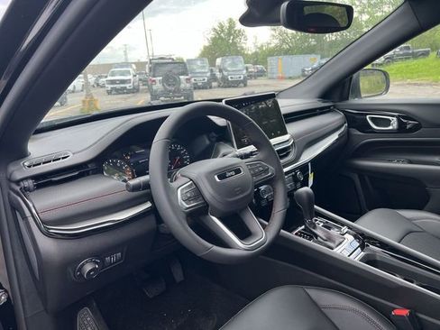 New 2026 Jeep Compass Trailhawk AWD/4WD image 18