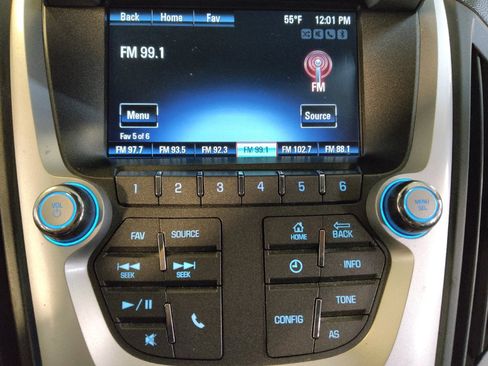 Used 2017 Chevrolet Equinox LS FWD image 25