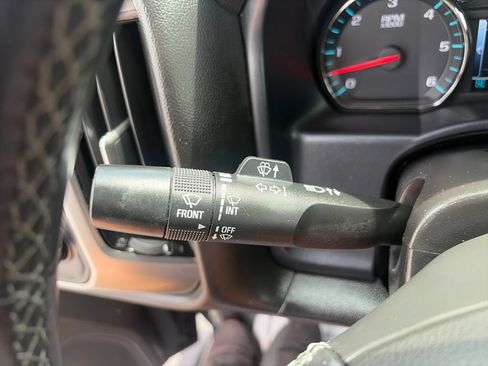 Used 2018 Chevrolet Silverado 1500 LT w/ All Star Edition AWD/4WD image 33
