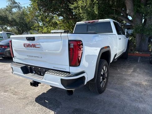Used 2025 GMC Sierra 3500 Denali w/ Denali Reserve Package AWD/4WD image 12