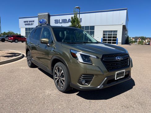 Used 2023 Subaru Forester Limited w/ Popular Package #2 AWD/4WD image 12